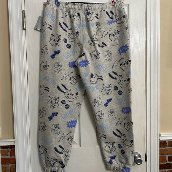 NWT Men’s Disney critters joggers size large - Picture 8 of 8